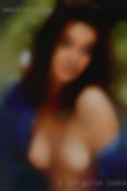 6', 220 lbs, 33w, athletic girls looks build.