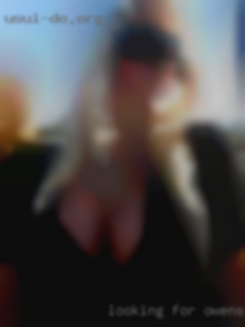 Looking for a sexy Owensboro, KY fun female.