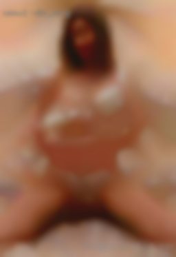 Single erotic woman looking Sacramento, CA for fun...